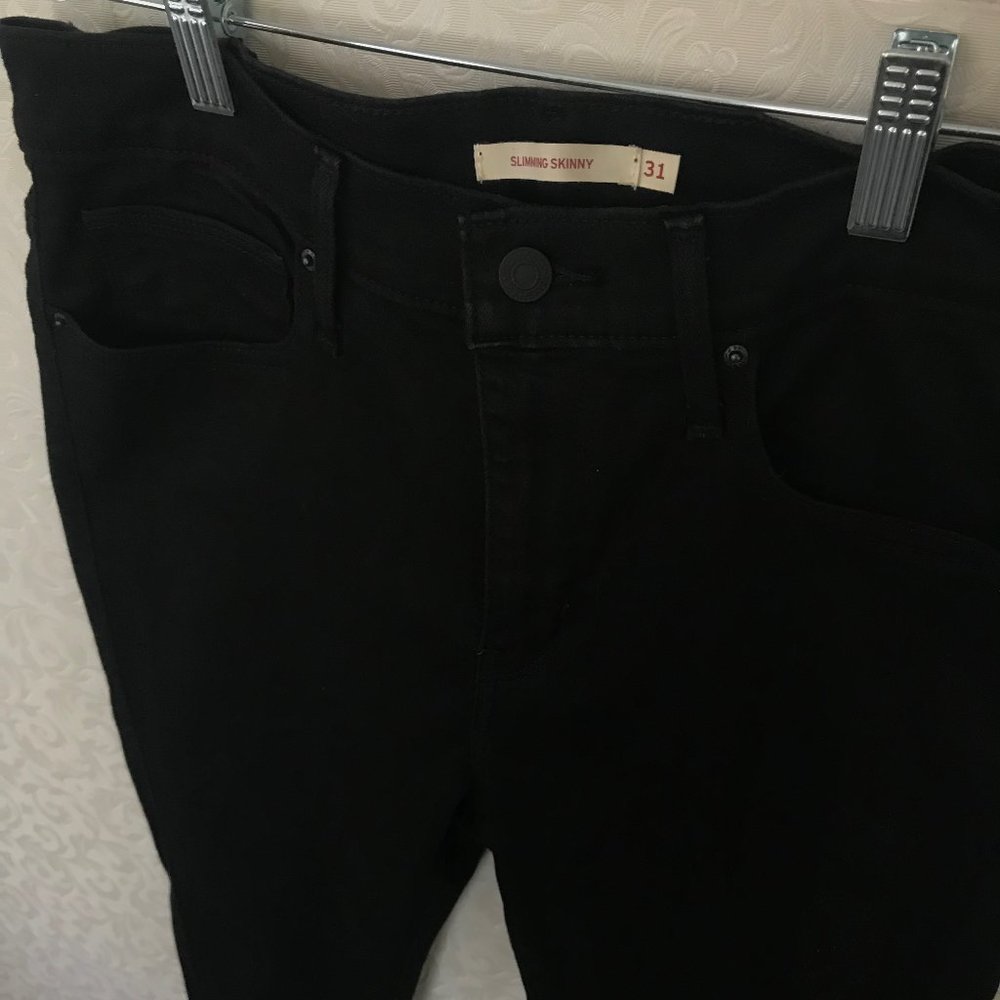Black Levi Staus Slimming Skinny Jeans